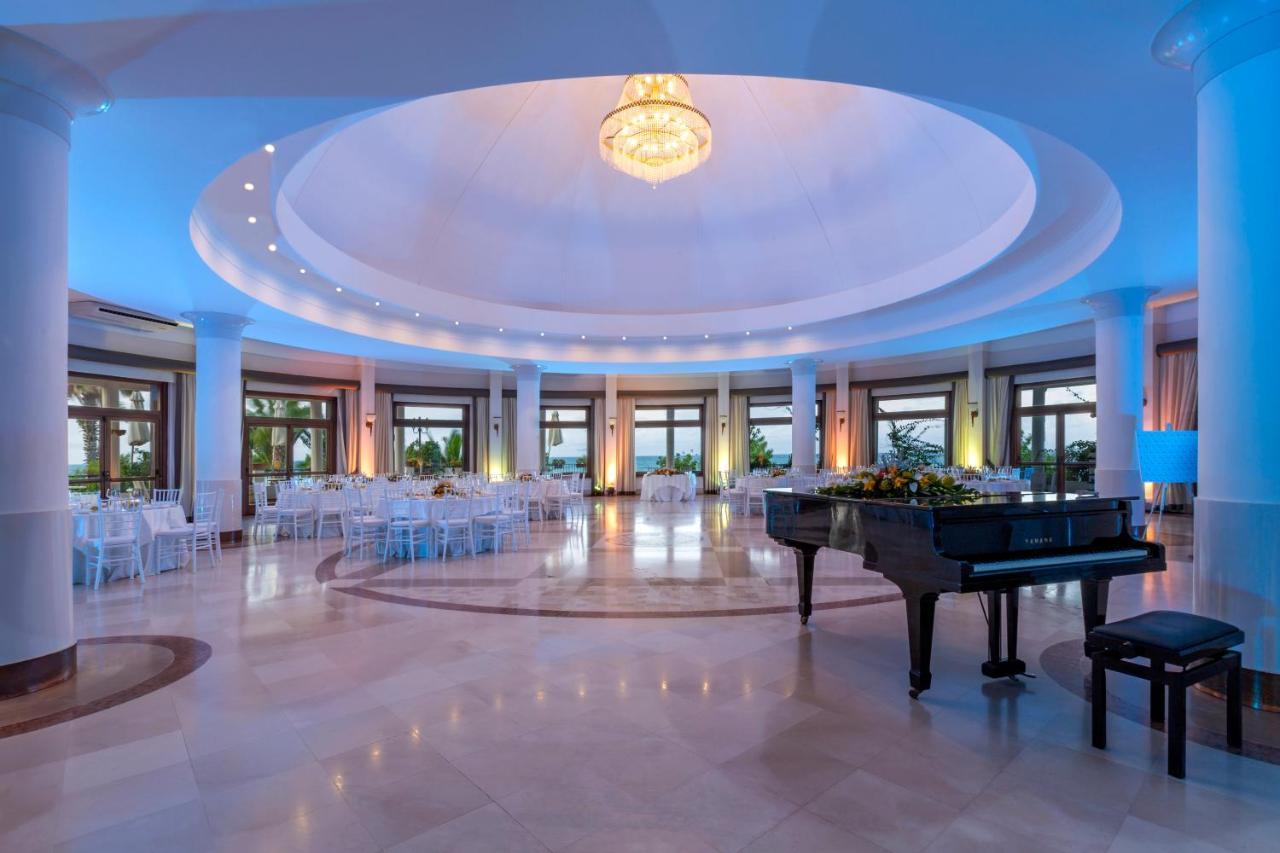 Hotel Lido Degli Scogli โครโตเน ภายนอก รูปภาพ